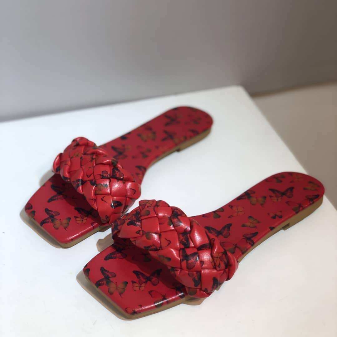 Classic Butterfly Printed Braid Strap Designed Slippers - Red - Obeezi.com
