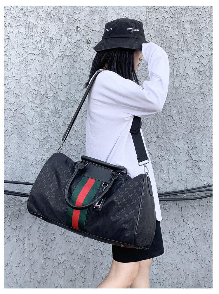 Executive Black Large Capacity Travel Bag With Classic Green And Red Designs - Obeezi.com